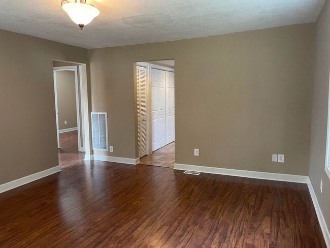Living Room 2 - 3309 Godfrey St