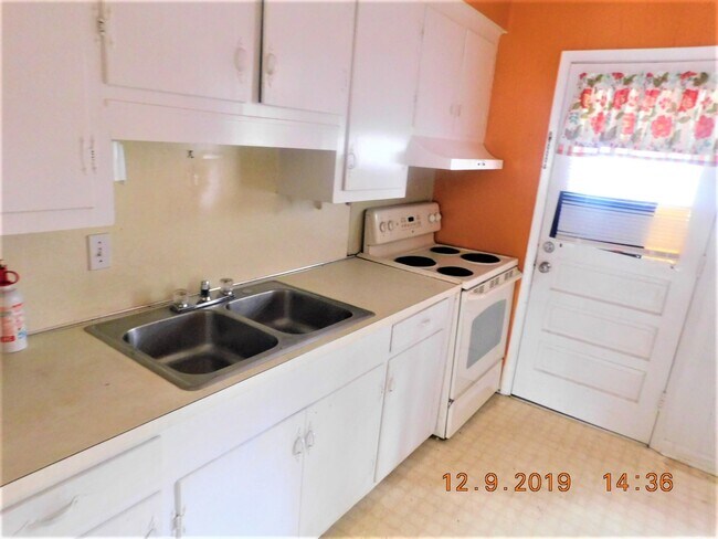 Foto del edificio - 3126 Bratton St