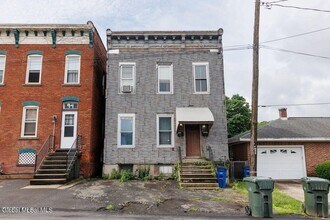 Building Photo - 96 Myrtle Ave