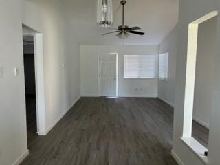 Foto del edificio - 1428 W Braker Ln