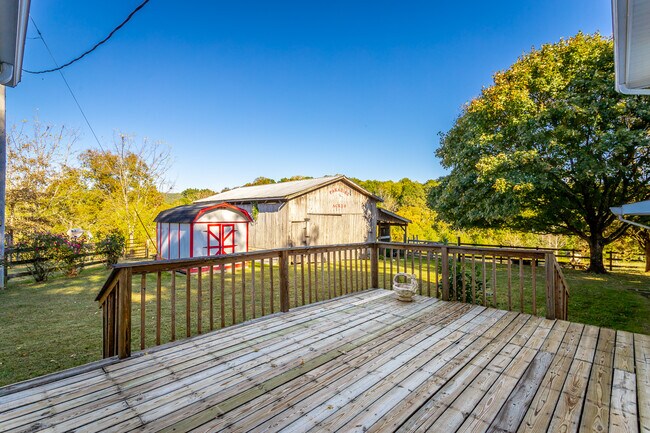 Building Photo - 1085 Manning Mill Rd