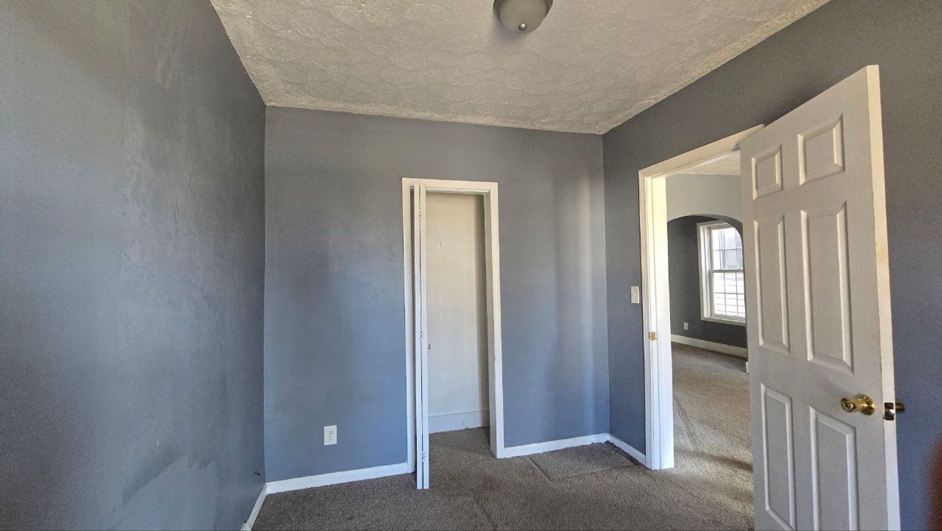 1033 Washington Ave Lorain, OH 44052 – photo 5