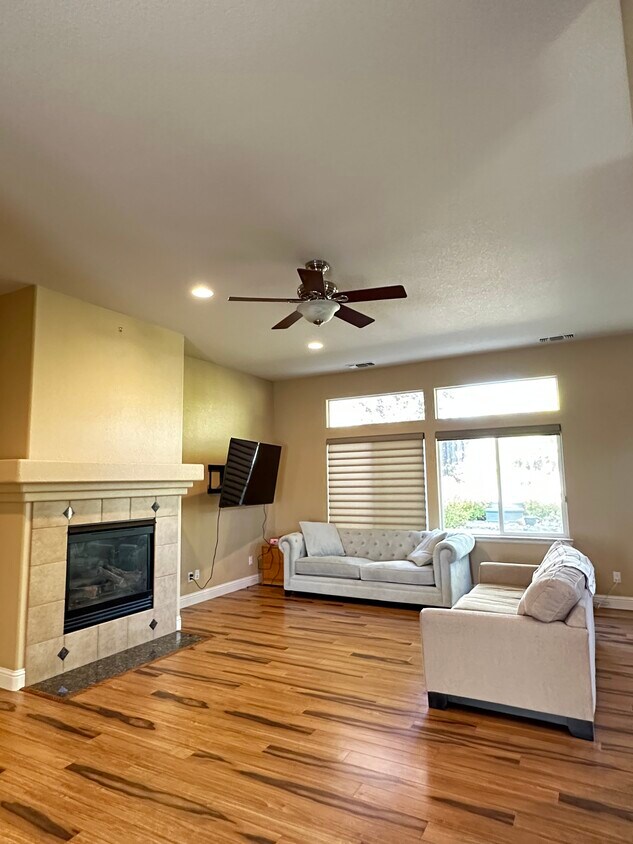 Primary Photo - 11835 Kemper Oaks Ct