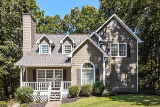 Building Photo - 4996 Shallow Ridge Rd NE