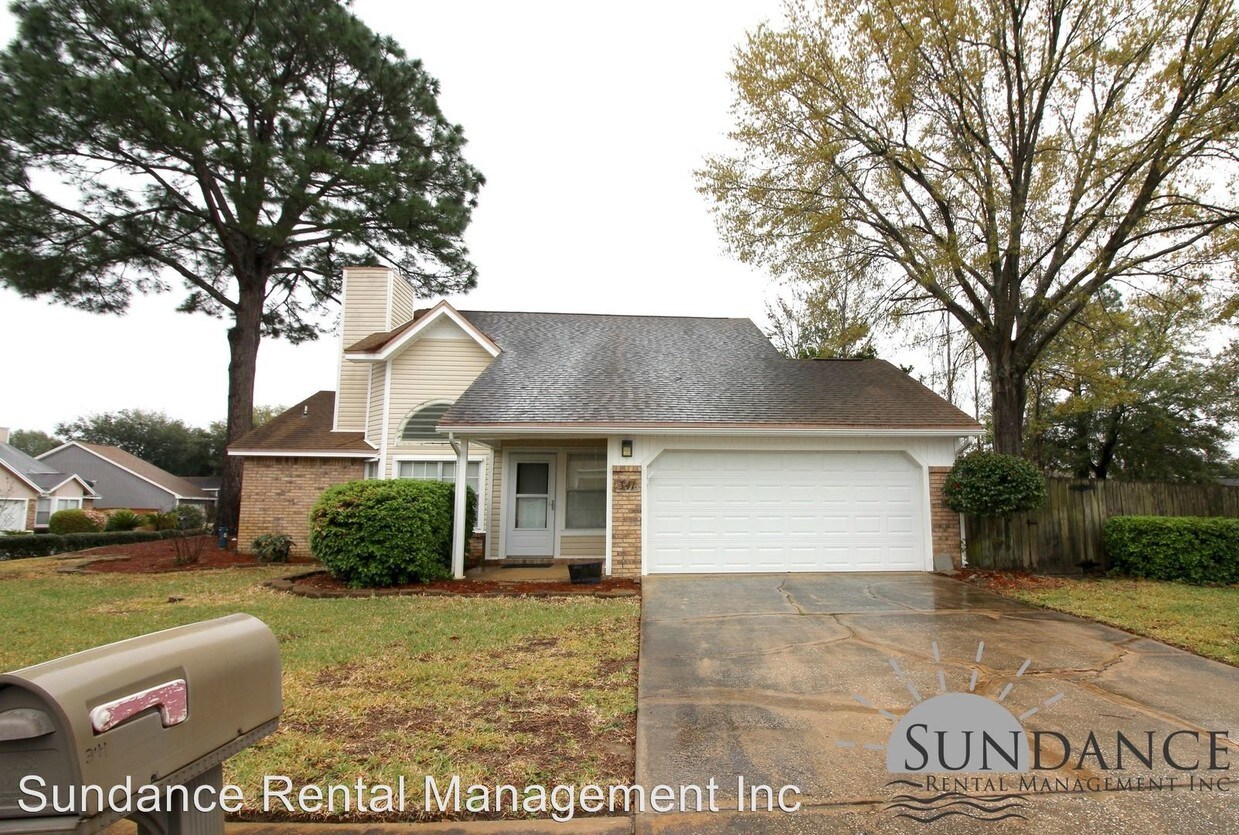 Foto principal - 341 Canterbury Cir NW