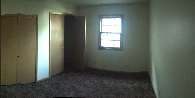 Foto del edificio - 1130 S 32nd St