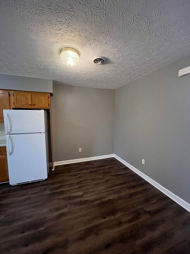 Foto del edificio - 199 E Heights Ave