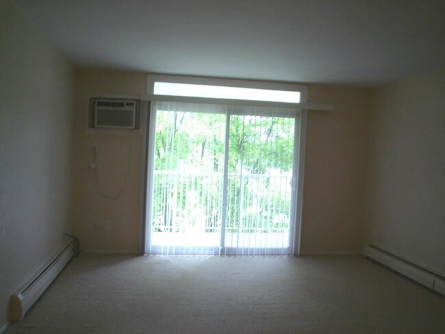 Foto del edificio - 4909 Crooks Rd