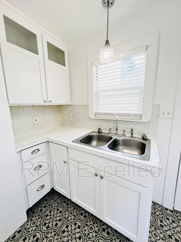 Foto del edificio - 1526 Steele Ave