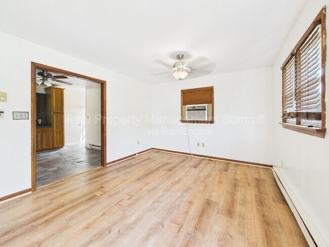 Foto del edificio - 530 Highland Ave