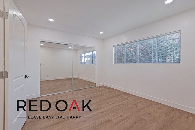 Foto del edificio - Phenomenal One Bedroom with a Stunning Kit...