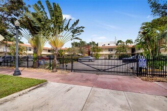 Building Photo - 345 Michigan Ave