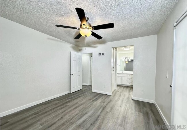 Foto del edificio - 1070 S Sunshine Ave