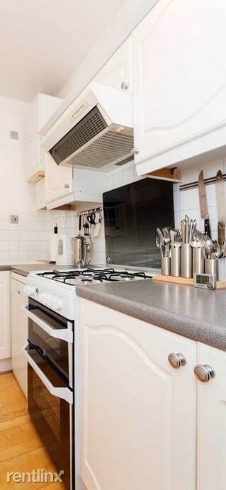 Foto del edificio - 1 br, 1 bath Apartment - 2031 Otis Dr Apt E