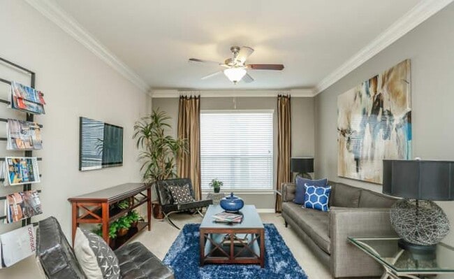 Building Photo - 2 bedroom in Houston TX 77007
