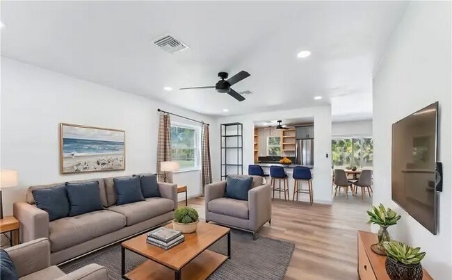 Foto del edificio - 11310 Heidi Lee Ln