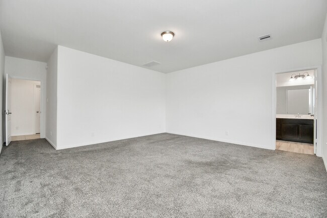 Foto del edificio - 3316 Harmony View Ln