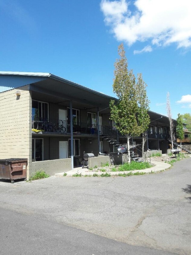 Primary Photo - Buff Street Apartments