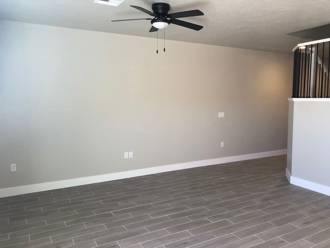 Building Photo - 655 S Malorie Wy