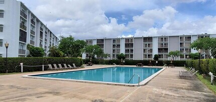 Building Photo - 8540 N Sherman Cir