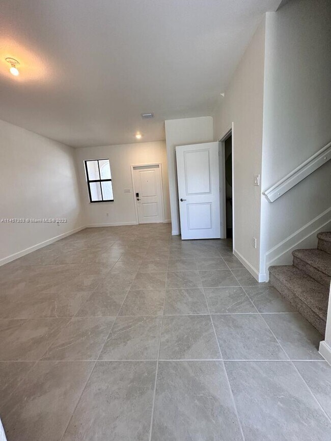 Foto del edificio - 11910 SW 247th Ter