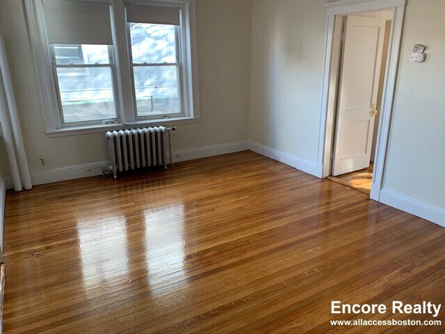 Building Photo - 1163 Boylston St
