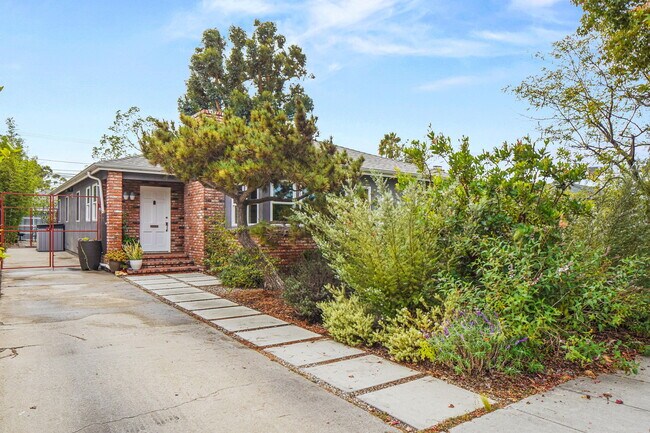Building Photo - 12536 Preston Way