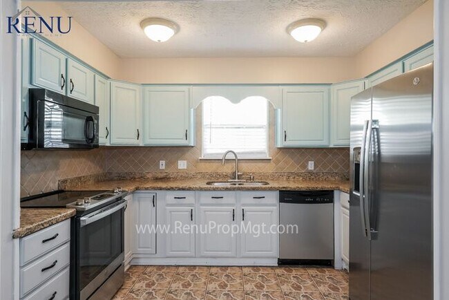 Foto del edificio - Now Available!