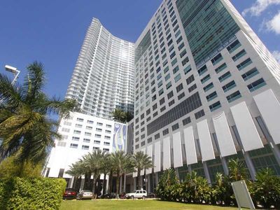 Foto del edificio - 185 SW 7th St