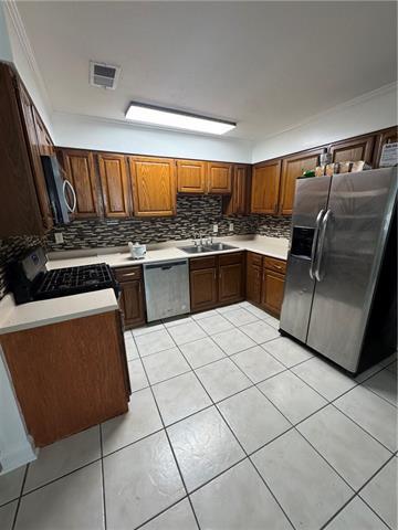 Building Photo - 1240 Gaudet Dr