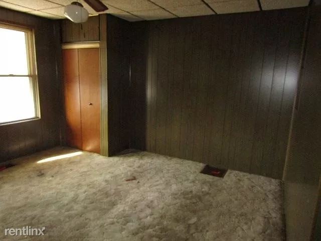 Building Photo - 310 Wilber St