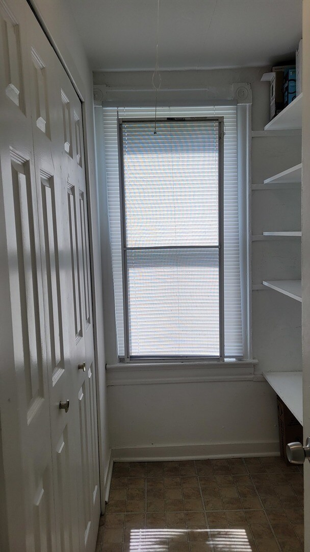 Foto del edificio - 39W910 US-20