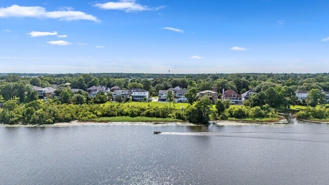 Foto del edificio - 1733 Indigo Island Dr