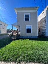 Building Photo - 460 4th St NW