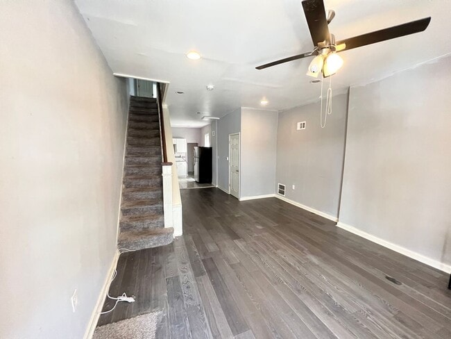 Photo - Beautiful 3-Bedroom Townhouse in Port Richmond! Available NOW!