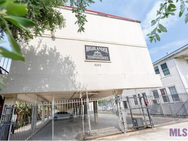 View of entrance from Highland Road - 3005 Highland Rd