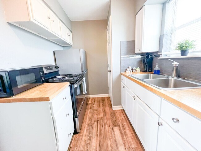 Foto del edificio - 1804 Morgan Ave