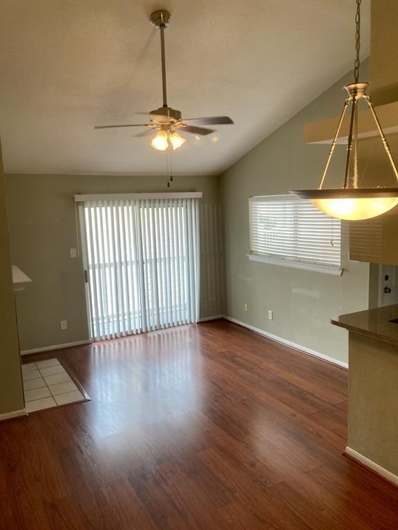 Building Photo - 3506 Cove View Blvd
