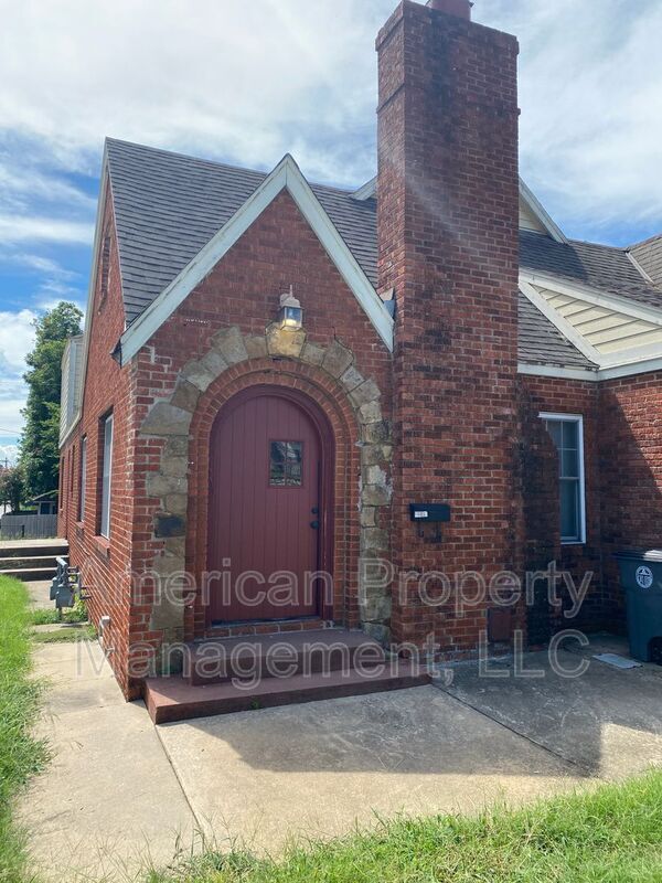 2240 E 17th Pl, Tulsa, OK 74104 House Rental in Tulsa, OK