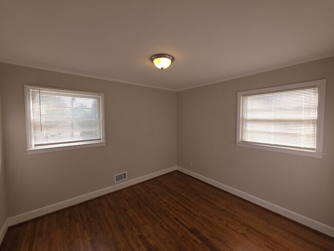 Building Photo - BH-berry1322
