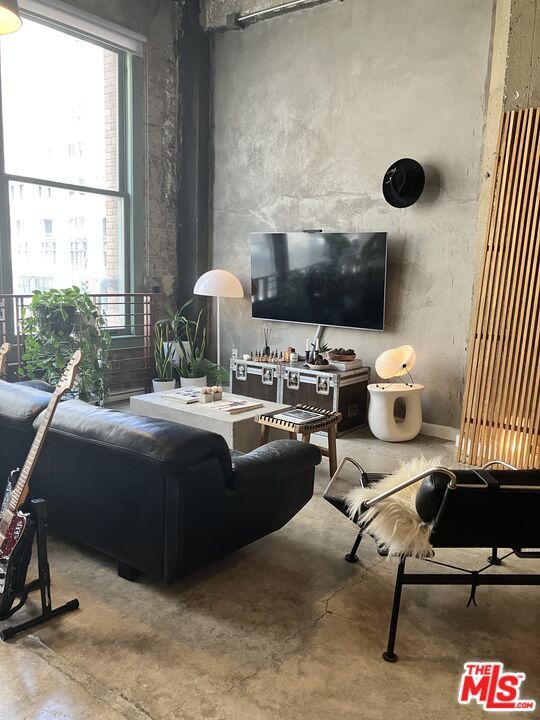 Foto del edificio - 711 S Olive St