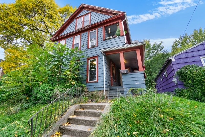 Primary Photo - 180 S Collingwood Ave