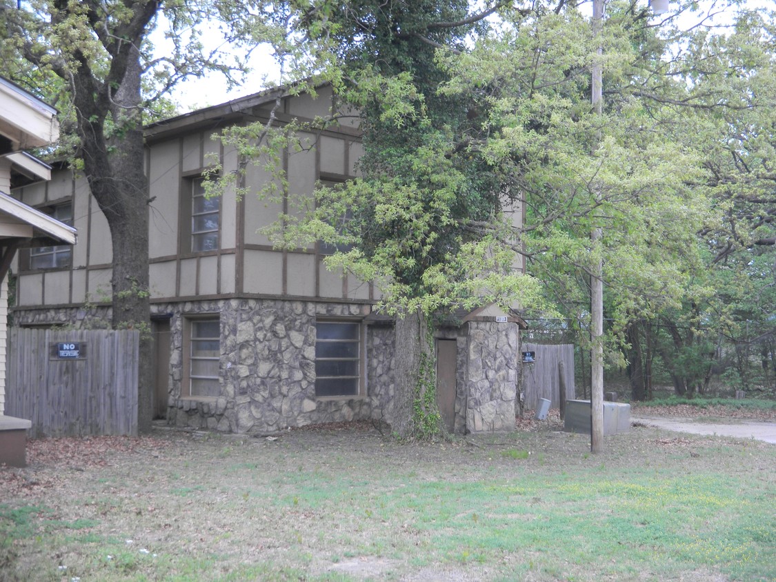 Casa adosada - Pine Lake Apartments