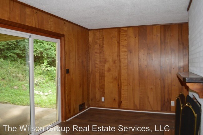 Building Photo - 3 br, 2 bath House - 7032 Moores Lane
