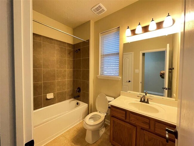 Building Photo - 20619 Sage Rain Ct