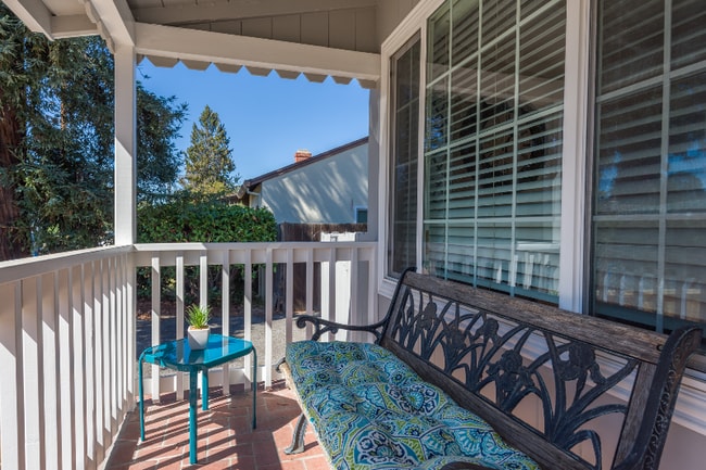 Building Photo - 259 Encina Ave