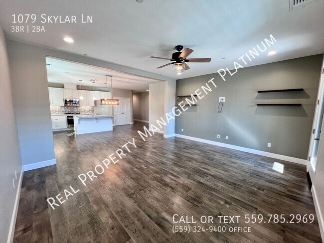 Foto del edificio - 1079 Skylar Ln
