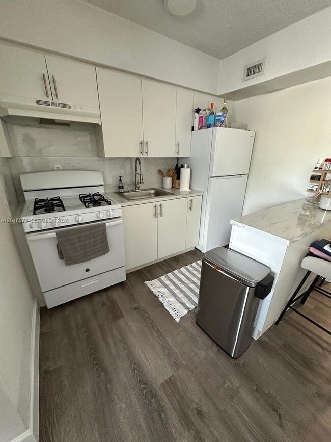 Building Photo - 6805 SW 88th St