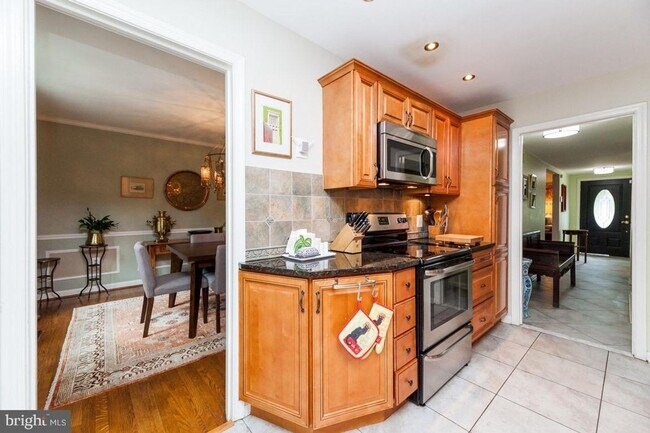 Foto del edificio - Come see what McLean has to offer you with...
