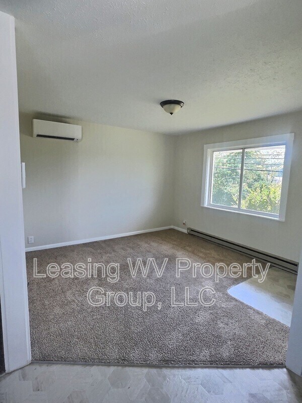 Foto del edificio - 2489 Main St